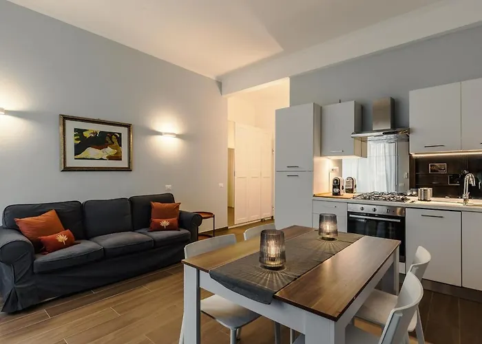 2-bedroom Gem Apartment Rom