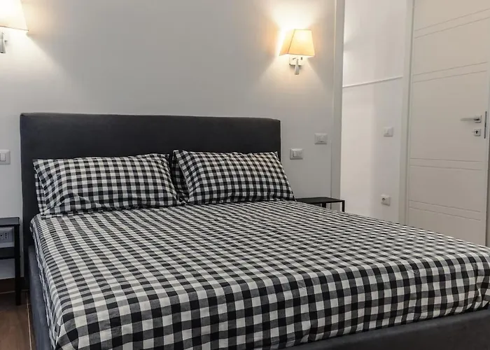 2-bedroom Gem Apartment Rom